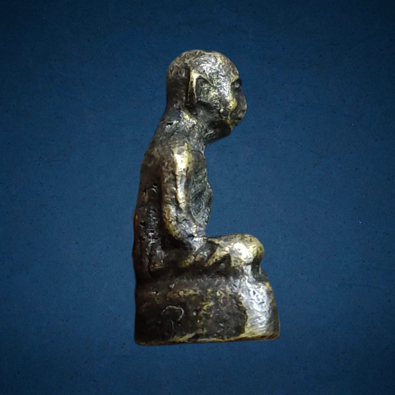 รูปหล่อโบราณรุ่นแรก หลวงปู่นิล วัดครบุรี ปี2516