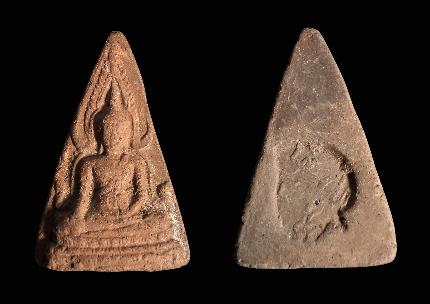 พระพุทธชินราช หลังยันต์ใบโพธิ์