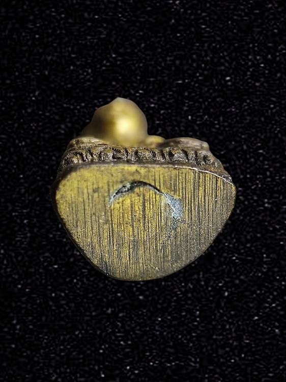 รูปหล่อไต่ฮงกง รุ่น2 เนื้อทองเหลือง อุดกริ่ง หายาก จัดสร้างโดยมูลนิธิปอเต็กตึ๊ง ปี2513 หลวงปู่โต๊ะเป็นเจ้าพิธีปลุกเสก