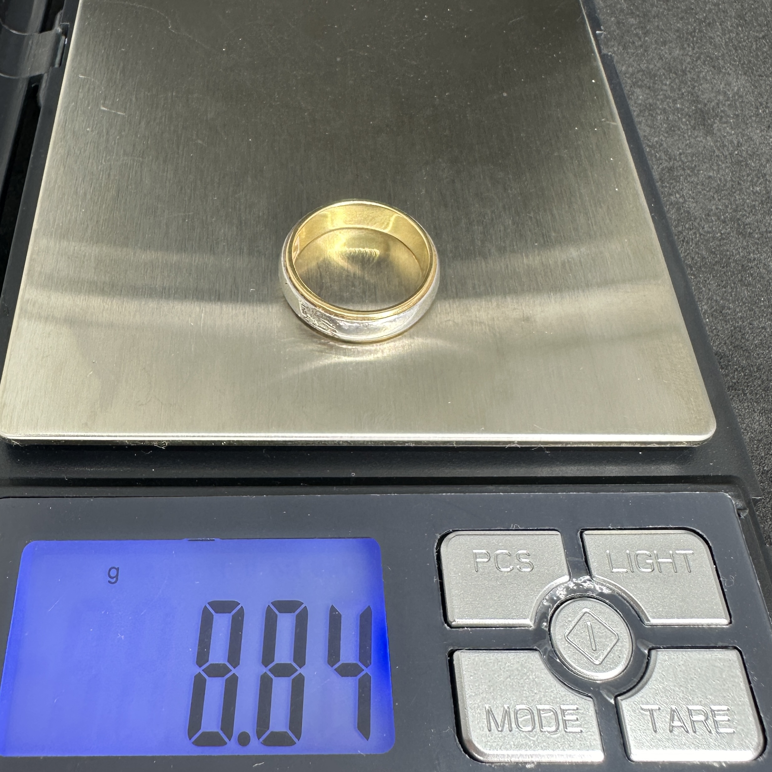 รหัส 62226 แหวน ปลอกมีด แบรนด์ Burberrys งาน Platinum PT900 + ทอง18K size 56 นน. 8.84 g