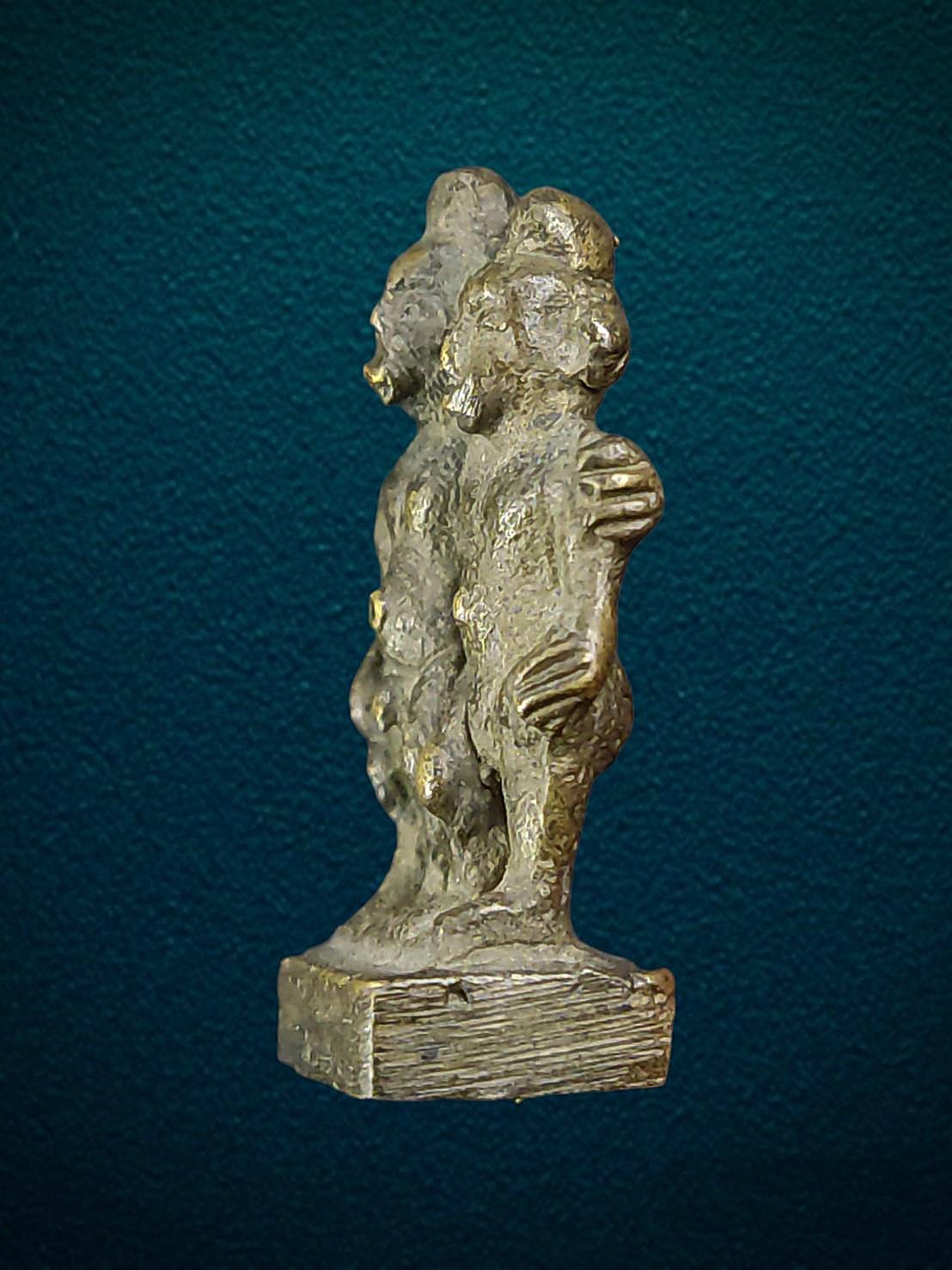 กันหาชาลี หล่อโบราณ เนื้อทองผสม เก่าไม่ทราบที่