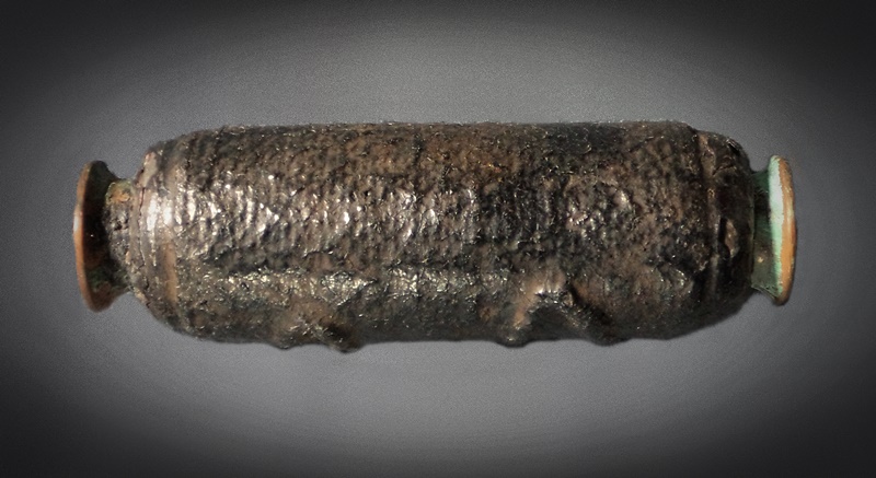 ตะกรุด 2นิ้ว ถักเชือกลงรัก ไม่ทราบที่