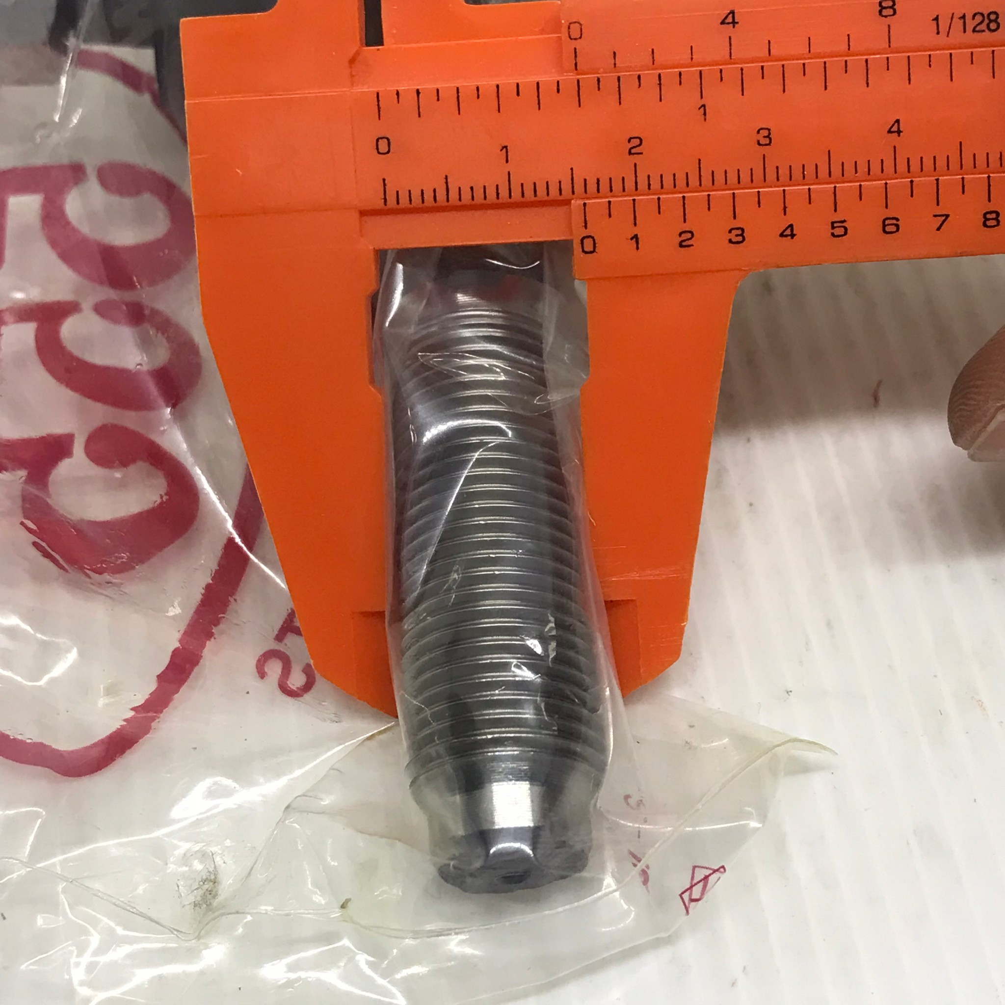 ลูกหมากคันชักสั้น MITSUBISHI STRADA 4WD 96-06 / PAJERO มิตซูบิชิ สตราด้า / เบอร์ SE-7251 / MB241171 / ยี่ห้อ 555 / Three Five (TIE ROD END) 1 คู่ (JAPAN)