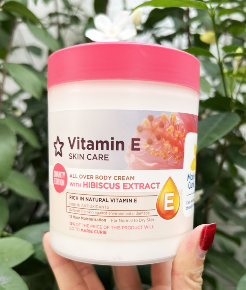 Superdrug Vitamin E Body Cream with Hibiscus Extract 465ml.