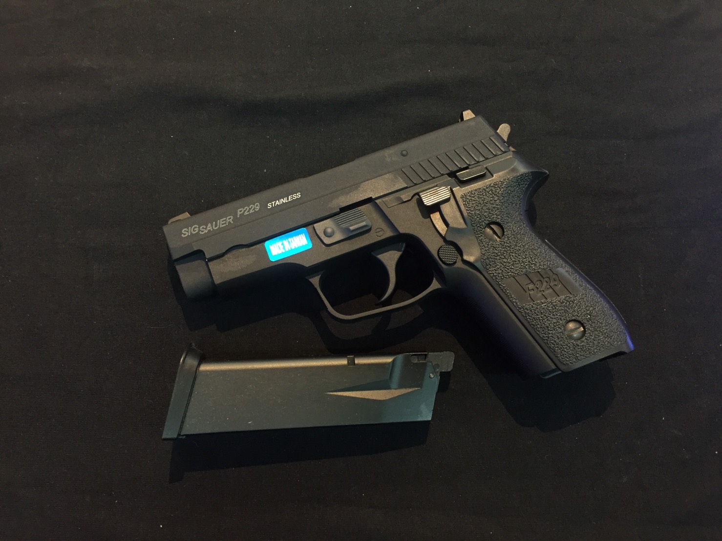 SIG P229 ยิงลาย