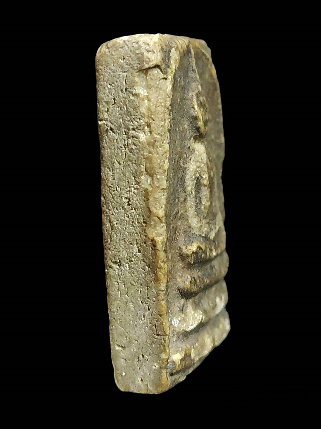 พระสมเด็จหลวงปู่นาค วัดระฆัง พิมพ์อกครุฑเศียรบาตร ปี2485 เนื้อจัด