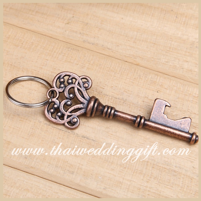 พวงกุญแจโลหะ เปิดขวดได้ แพ็คถุงแก้วใส พร้อมแผ่นรองชื่อ
