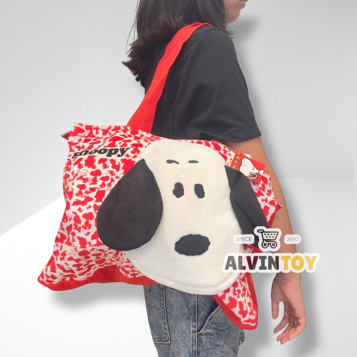 กระเป๋า Snoopy สนูปปี้ ขนาดความสูง 12 นิ้ว กว้าง 14 นิ้ว สินค้าลิขสิทธิ์แท้