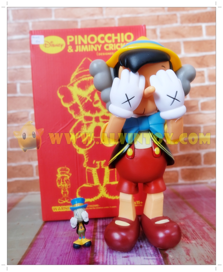 KAWS Pinocchio & Jiminy Cricket โมเดลพิน็อกคิโอ ความสูง 27 ซม. & คริกเก็ต ความสูง 5 ซม.