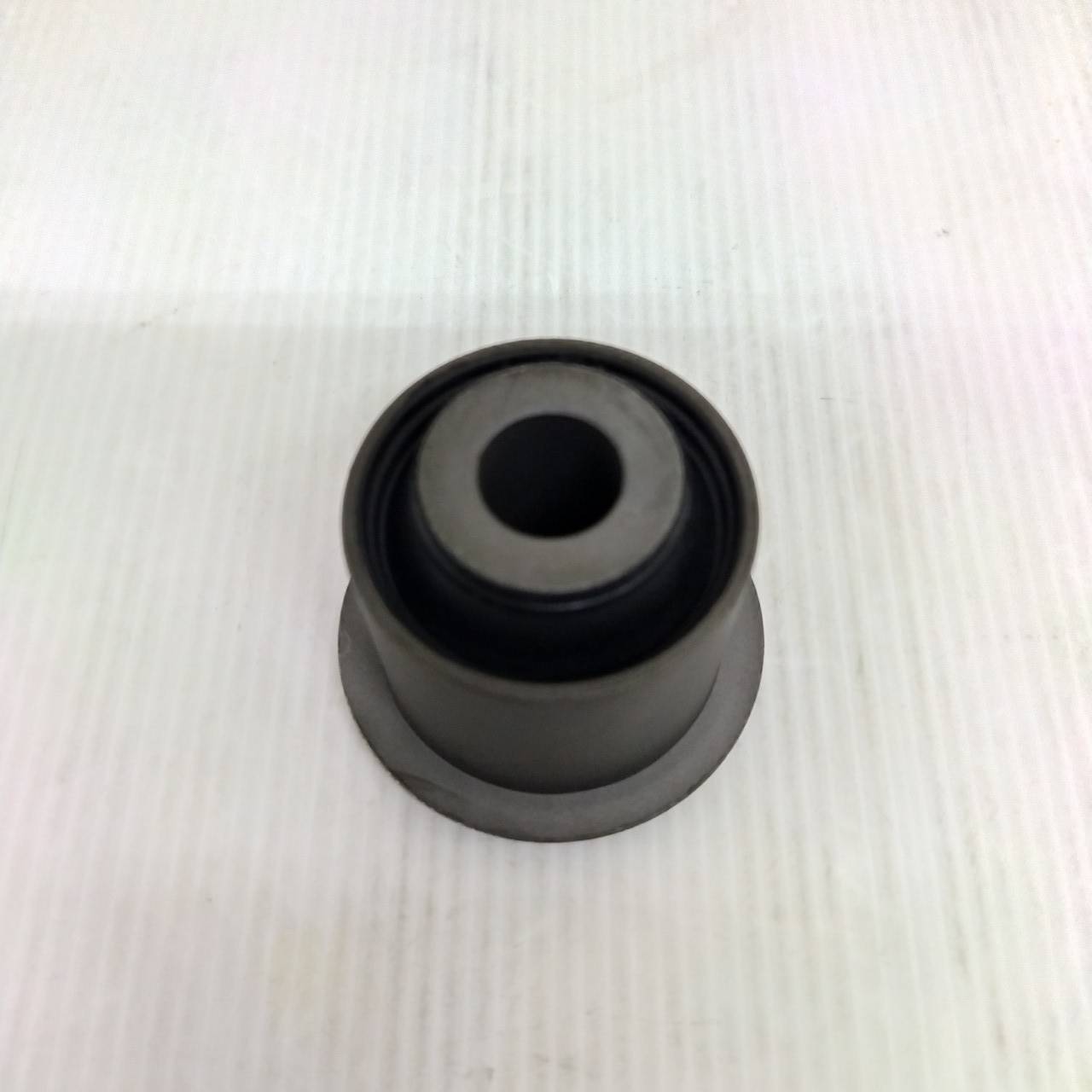 (1ตัว) บู๊ชปีกนก ISUZU D-MAX 2WD ปี 2003-2011 / ALL NEW D-MAX 2WD, 4WD ปี 2012-2019 / RT50 ตัว บน / อีซูซุ ดีแม็ค ออนิว / UPPER / ARM BUSHING ยี่ห้อ RBI / เบอร์ 8-97220043-0 / 8-97364173-0 / 8-97947419-0 / I244702P