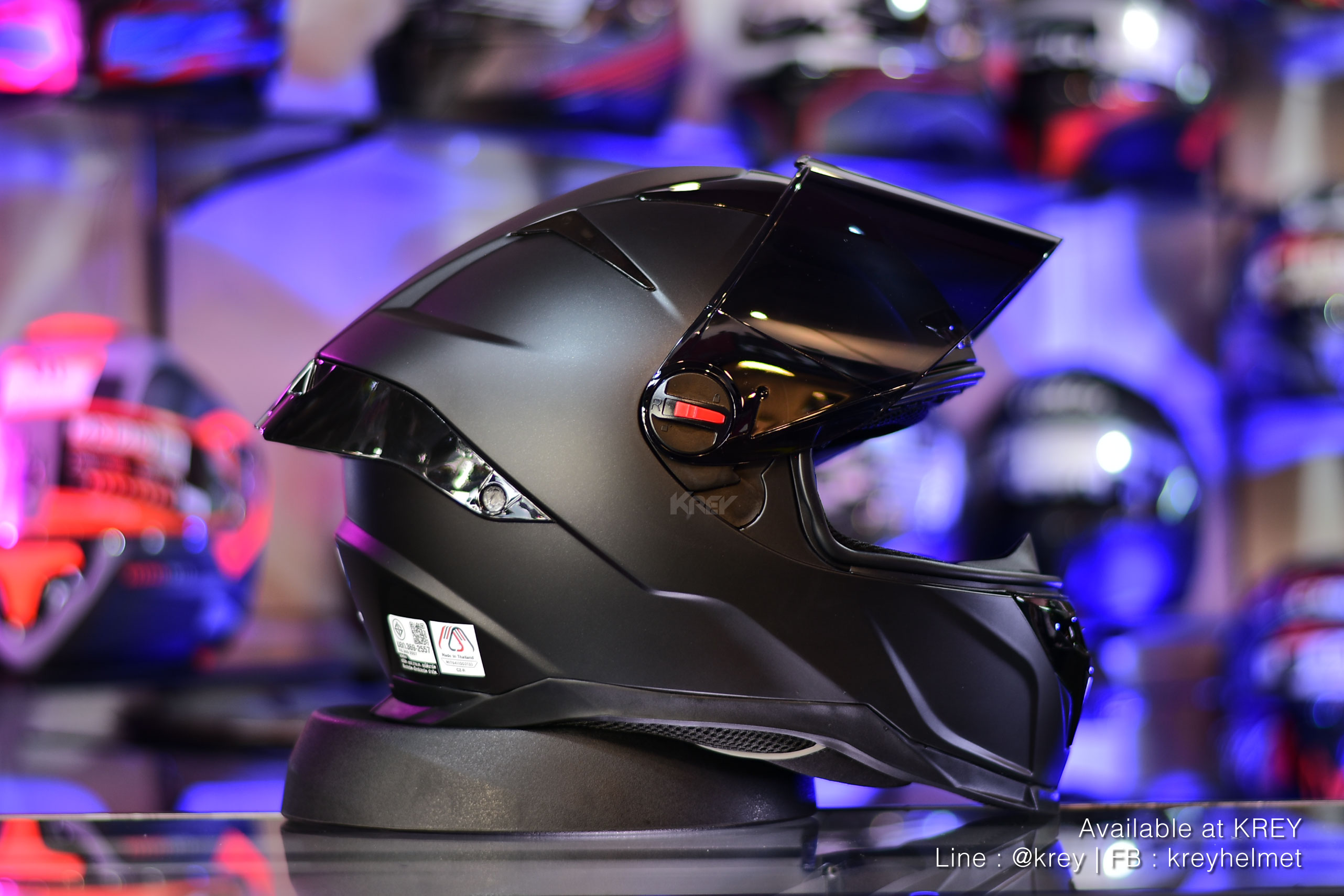 Random model CZR-BT Super Matt Black