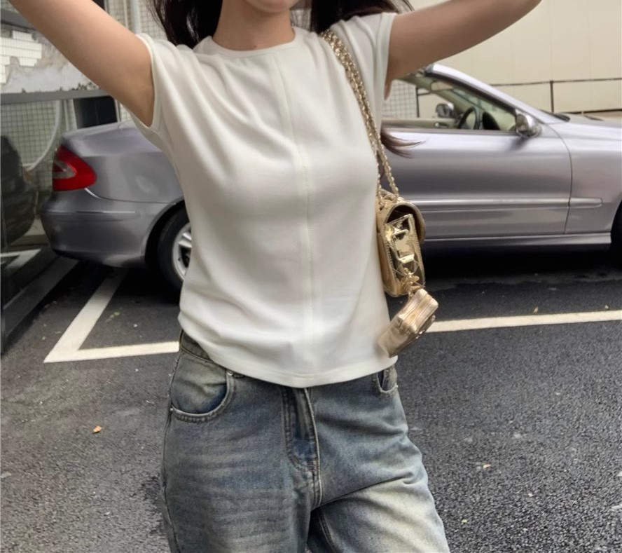 P31502 เสื้อยืดแฟชั่น ผ้ายืดเนื้อดี 2 สี ขาว ดำ
