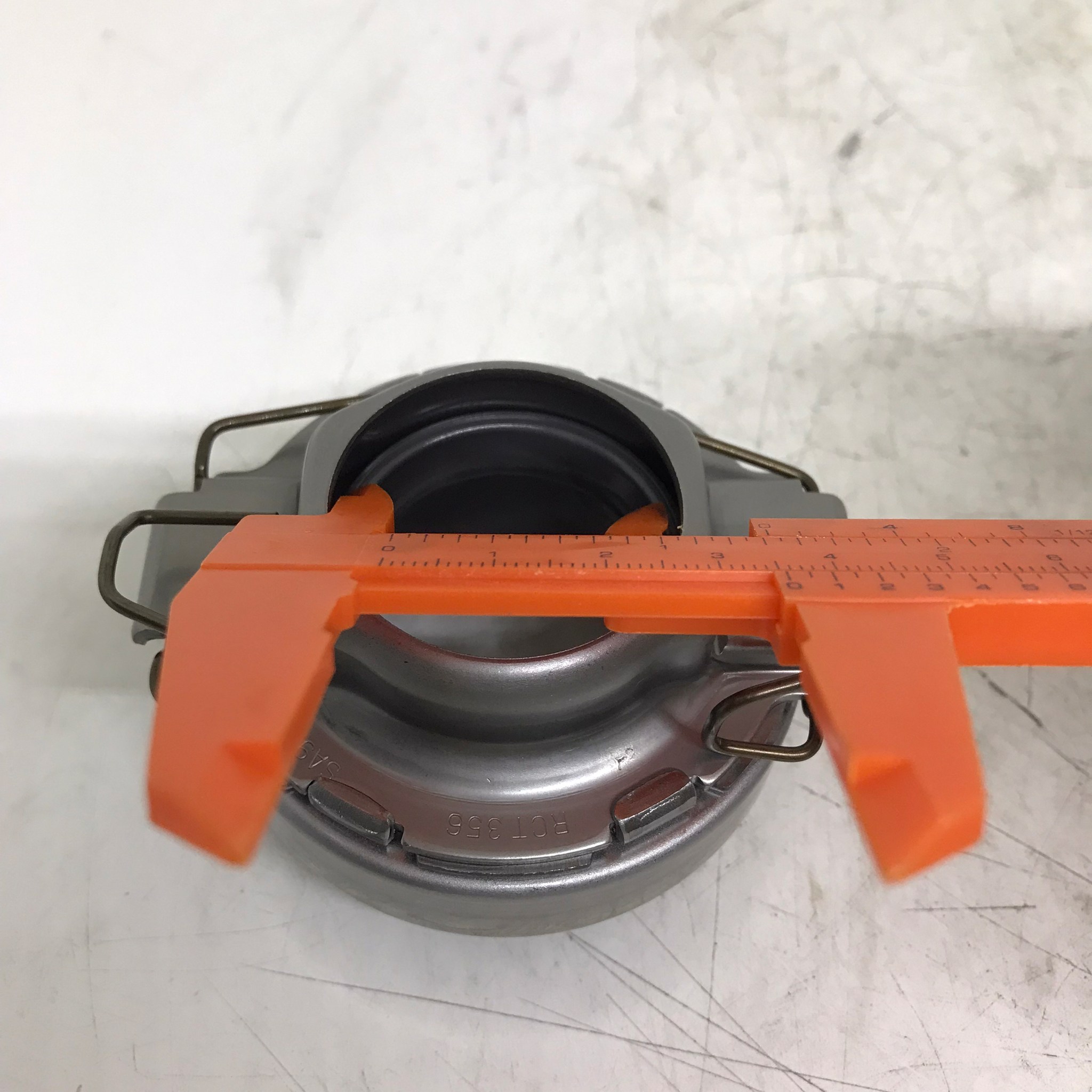 ลูกปืนคลัทช์ TOYOTA 2KD / VIGO เครื่อง 2.5 / TIGER D4D / INNOVA จานคลัทช์ 9.5 นิ้ว โตโยต้า วีโก้ ไทเกอร์ อินโนว่า เบอร์ RCT356SA9-2 ยี่ห้อ KOYO (MADE IN JAPAN) (Clutch Bearing)