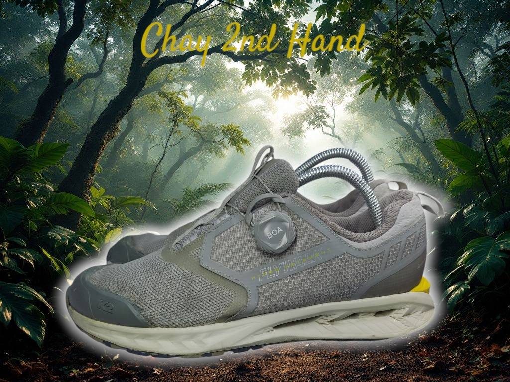 รองเท้ามือสอง SIZE#42.5 ยาว26.5ซม. แบรนด์ดัง สภาพสวย ตรงปก SH425A17N468