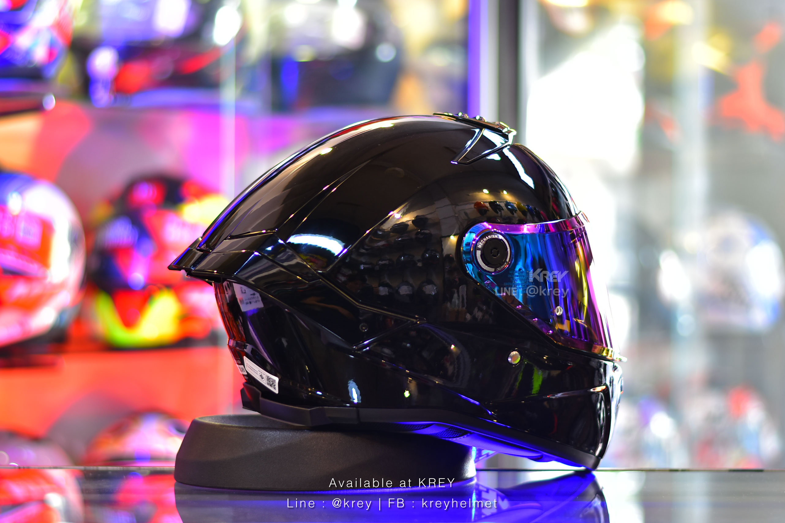 MT model THUNDER 4 SV PURE GLOSS BLACK