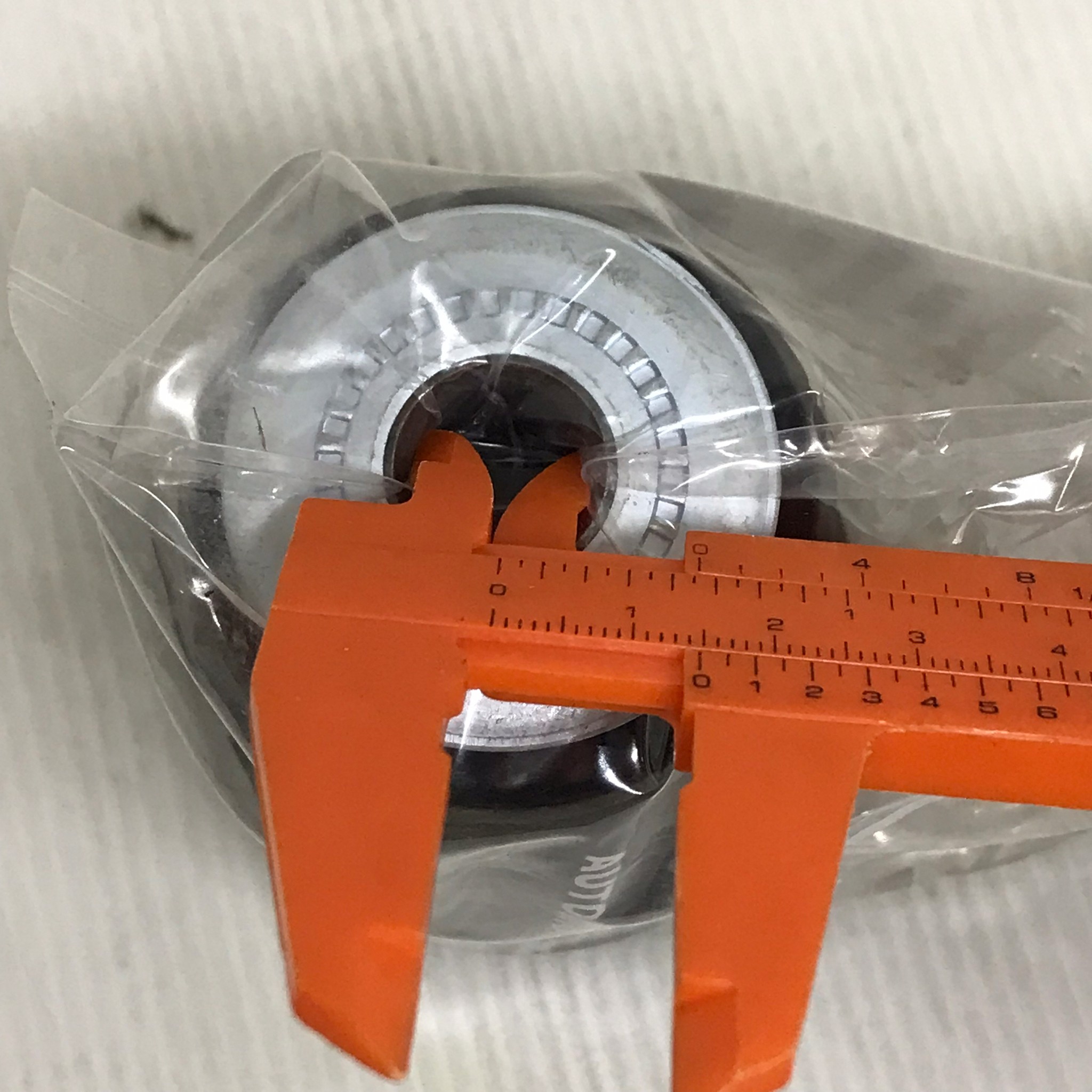 (1ตัว) บู๊ชปีกนก TOYOTA ตัวล่าง ตัวใหญ่ VIGO / FORTUNER 4WD / KUN20 ตัว ล่าง / โตโยต้า วีโก้ ฟอร์จูนเนอร์ / LOWER / BIG ARM BUSHING ยี่ห้อ RBI / เบอร์ 48655-0K040 / T24VG4WB