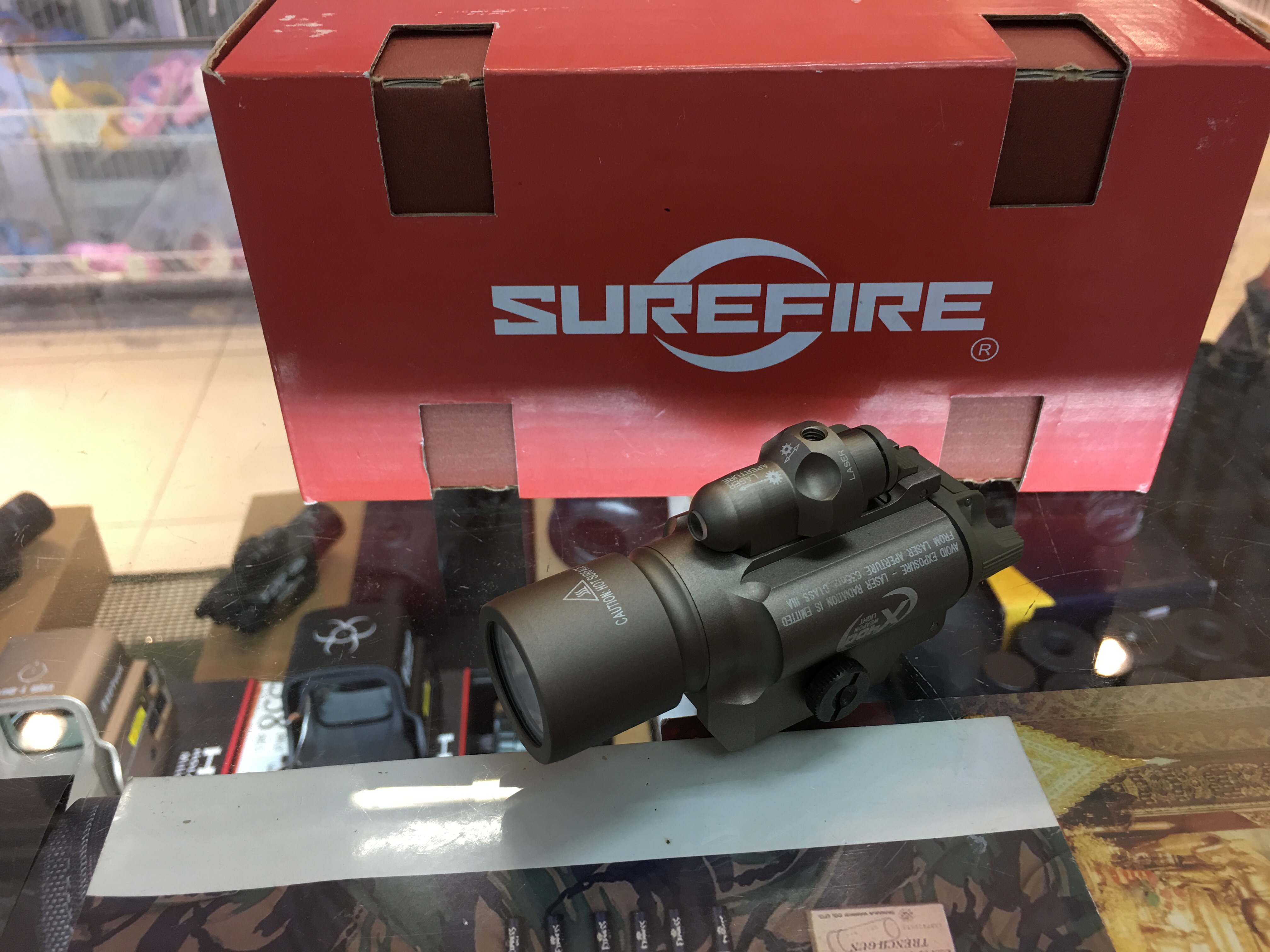 ไฟฉายSure fire x400 tan