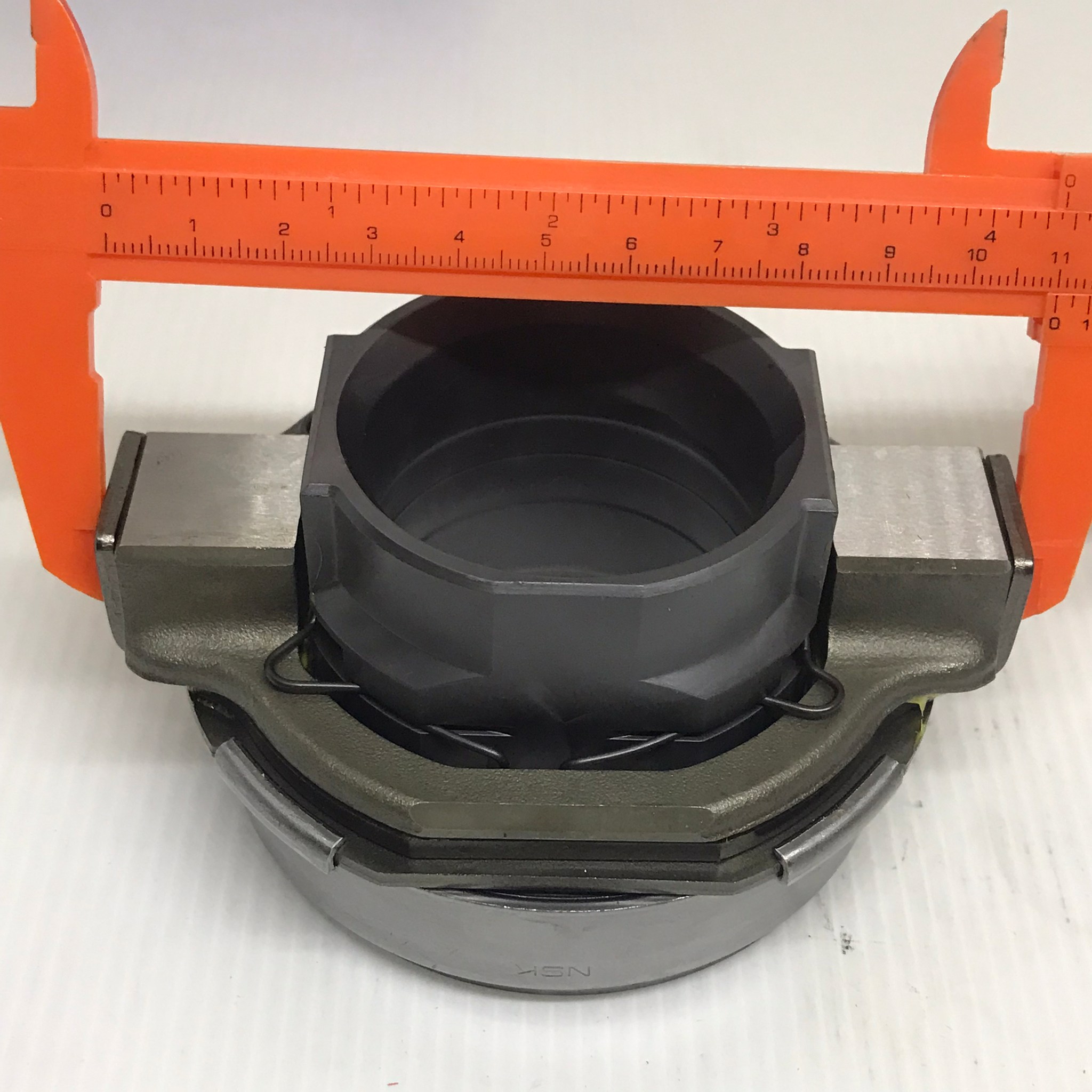 ลูกปืนคลัทช์ ISUZU NPR130 / NQR150 / NQR175 อีซูซุ เอ็นพีอาร์ เอ็นคิวอาร์ เบอร์ 81TKL4801 ยี่ห้อ NSK (MADE IN JAPAN) (Clutch Bearing)