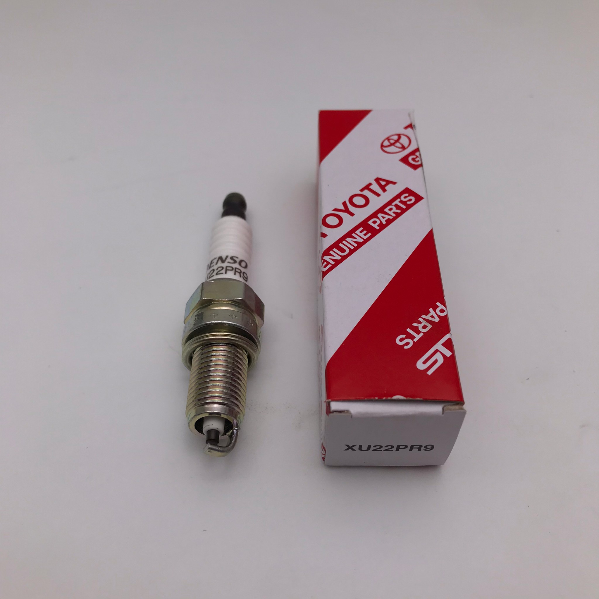 (แท้ศูนย์) (1หัว) หัวเทียน TOYOTA Avanza 1.3 / 1.5 / โตโยต้า อแวนซ่า (1หัว) เบอร์ XU22PR9 / 9004A-91032 / ยี่ห้อ TOYOTA / SPARK PLUGS