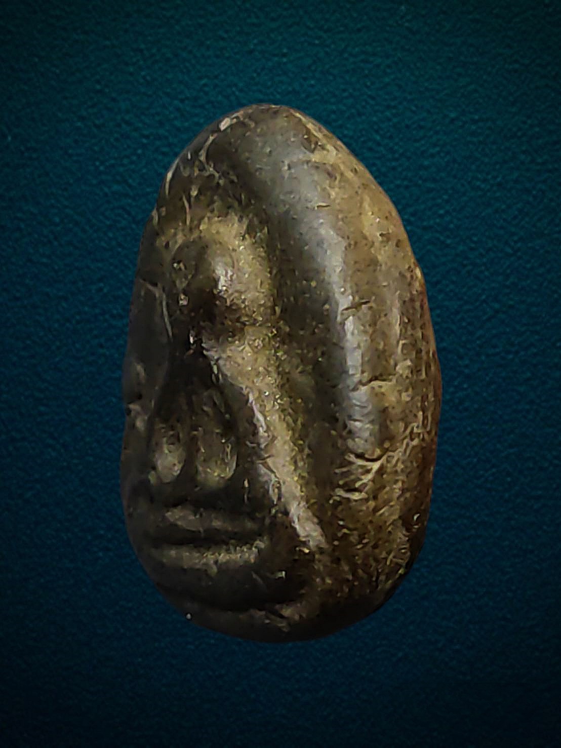 พระปิดตา หลวงปู่จีน วัดท่าลาด พิมพ์ไม้ค้ำเกวียนเล็ก