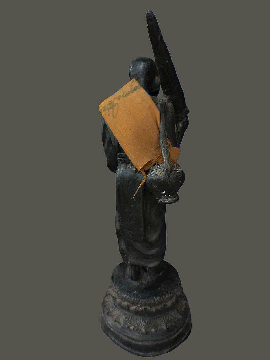 พระบูชาหลวงปู่ทวด วัดช้างให้ พิมพ์พระสีวลี เนื้อทองเหลือง หล่อหนา มีน้ำหนัก ขนาดสูง 12 นิ้ว