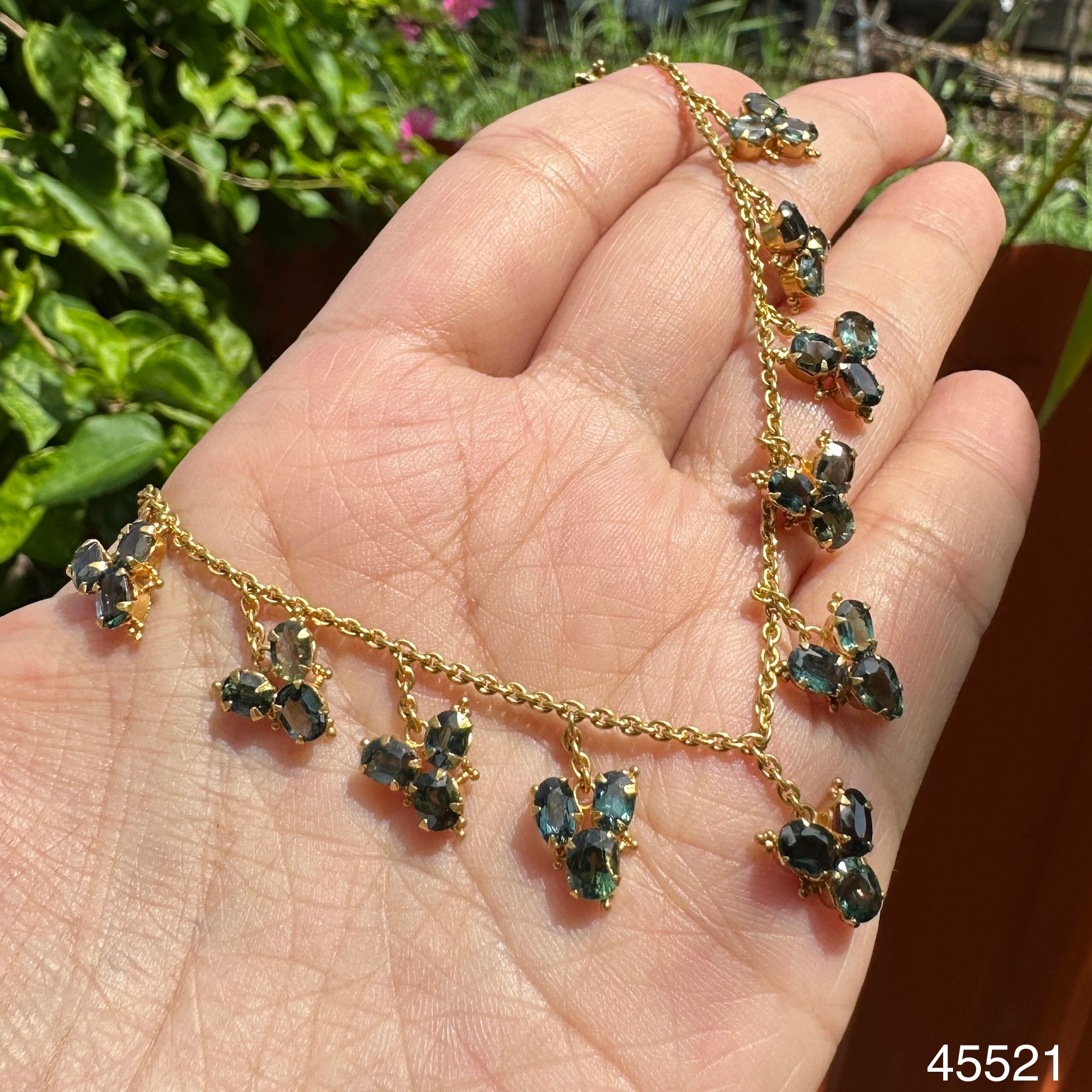 รหัส 45521 สร้อยคอ เขียวส่อง เจียร ระย้า ตุ้งติ้ง ทอง90 งานเก่า หลุดจำนำ สวยมาก นน. 15.45 g