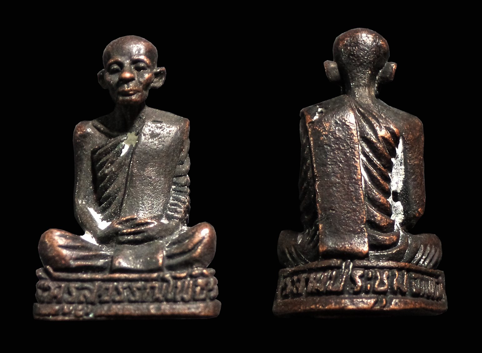 รูปหล่อพระครูสุวรรณโพธิ์ วัดสามประชุม จ.อ่างทอง