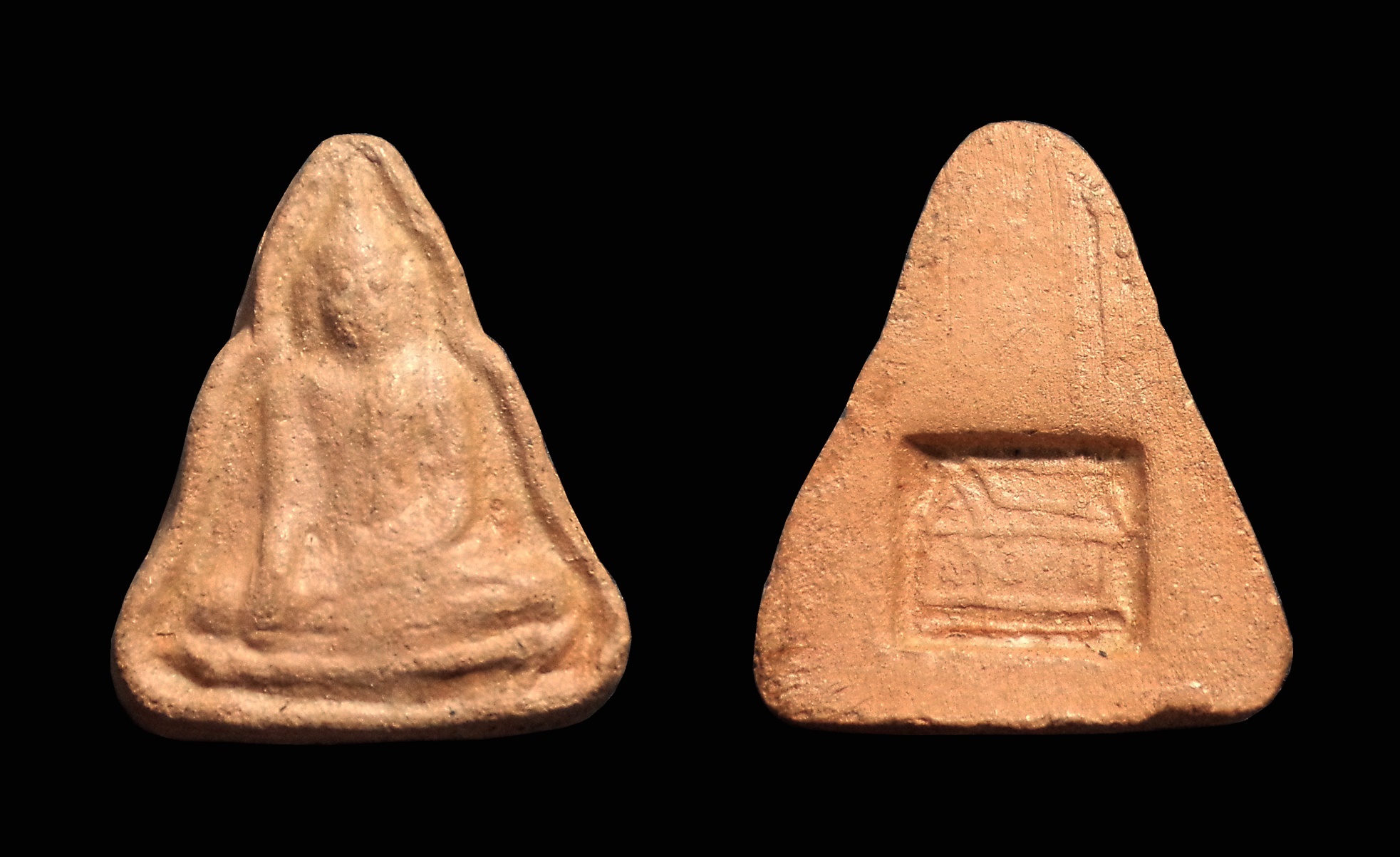 หลวงพ่อโบสถ์น้อย เนื้อดิน วัดอัมรินทราราม กทม.