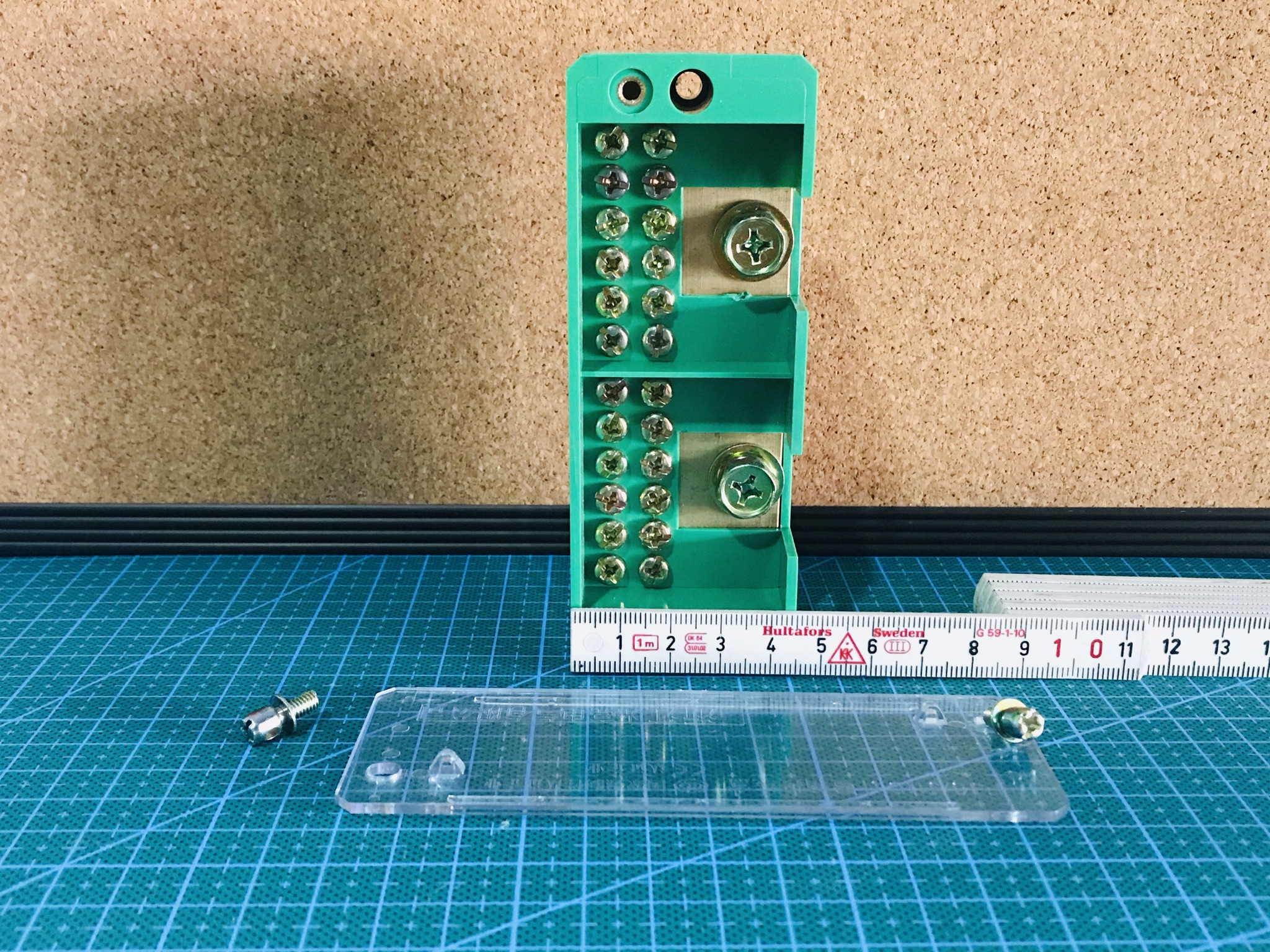Wire Terminal เข้า 2 ออก 12 (2 ขั้ว , 1 ขั้ว ออก 6 )
