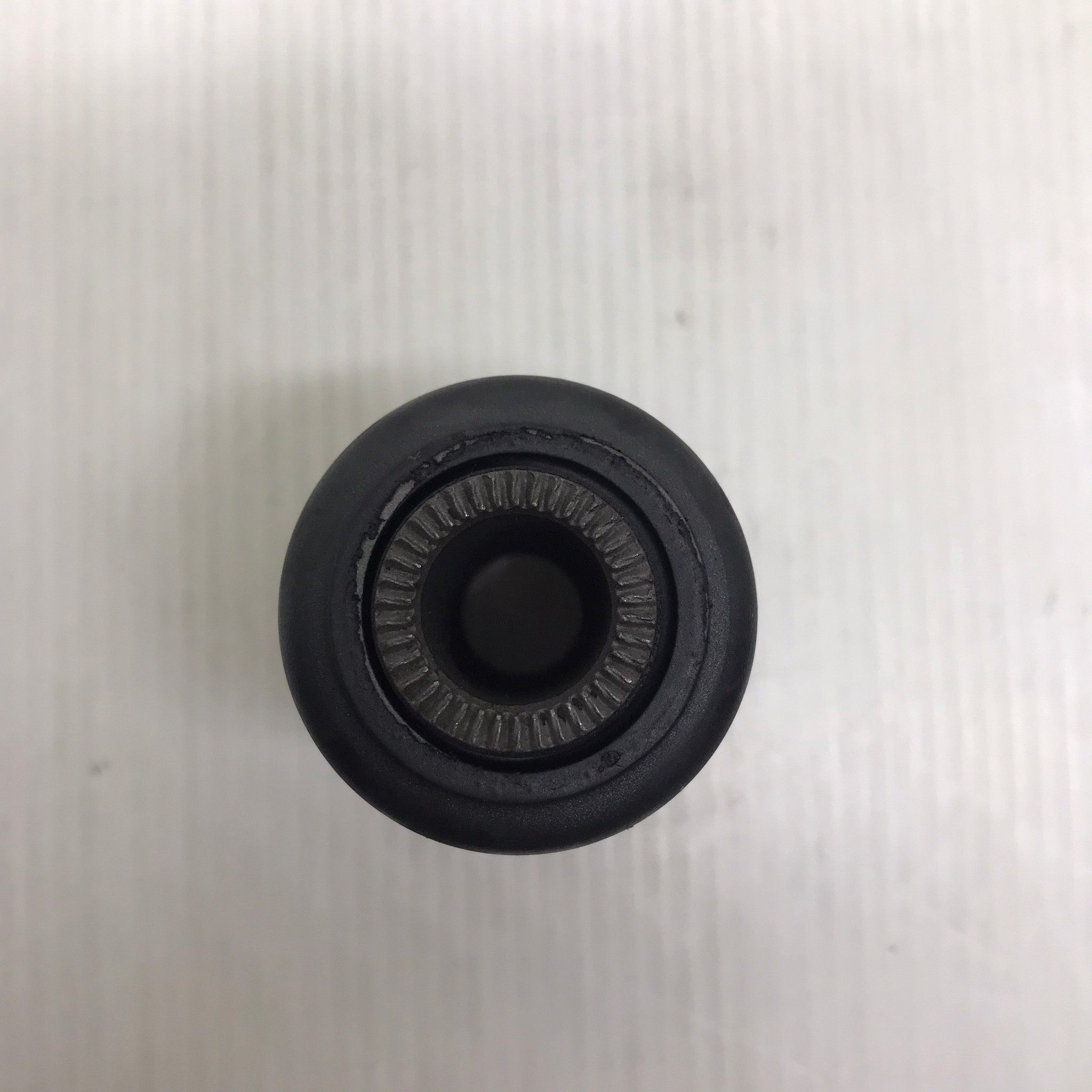 (1ตัว) บู๊ชปีกนก TOYOTA ตัวล่าง ตัวเล็ก ALTIS / ZZE121 / ZZE122 / ZZE142 ตัว ล่าง โตโยต้า อัลติส / LOWER / SMALL ARM BUSHING ยี่ห้อ RBI เบอร์ 48654-012120 / T24ZE121S