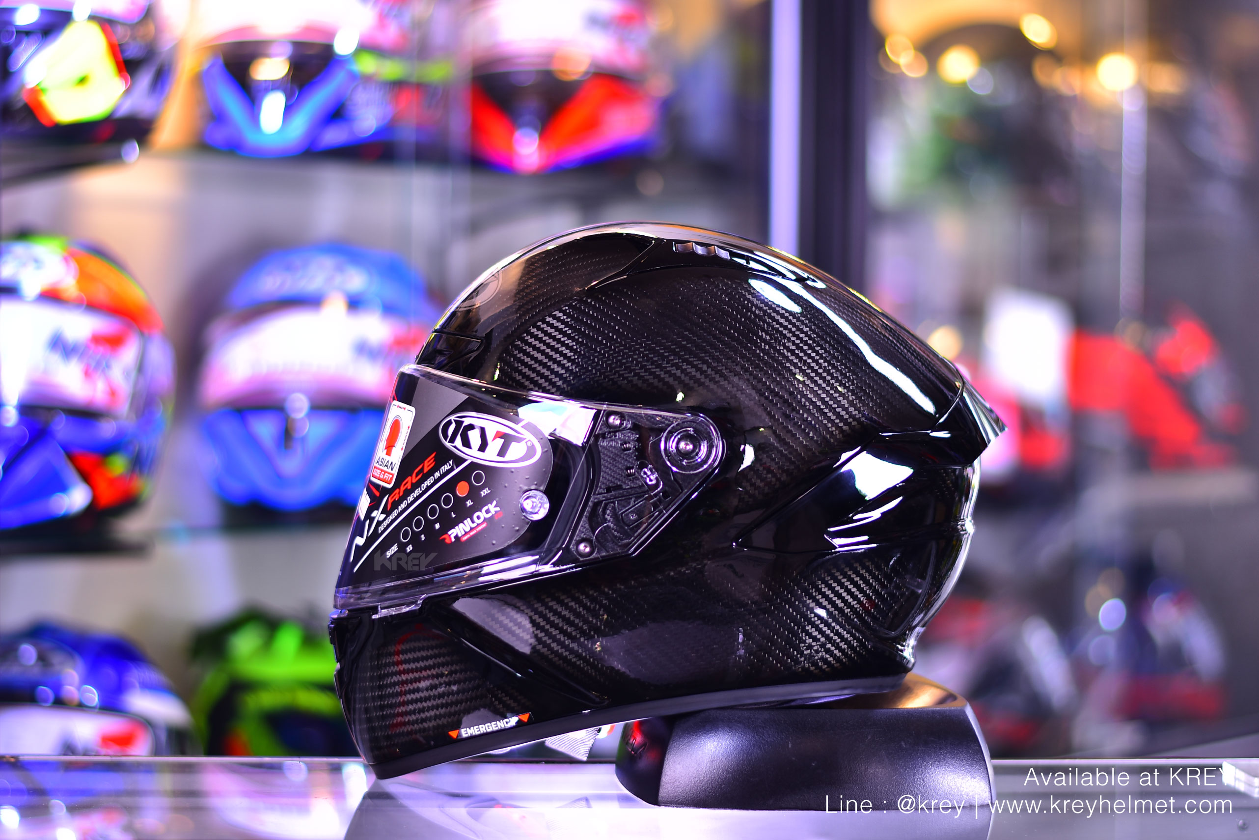 KYT model NX RACE CARBON