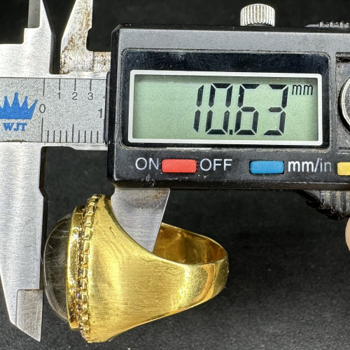 รหัส 55255 แหวน ไหมเงิน ล้อมเพชรซีกลูกโลก ทอง90 งานเก่า นน. 11.70 g