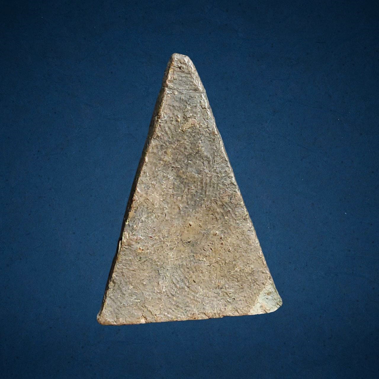 พระนางพญาสไบแพร เนื้อดิน พิมพ์นางพญาสไบแพร กรุพิจิตร จังหวัดพิจิตร ***พระในตำนาน***