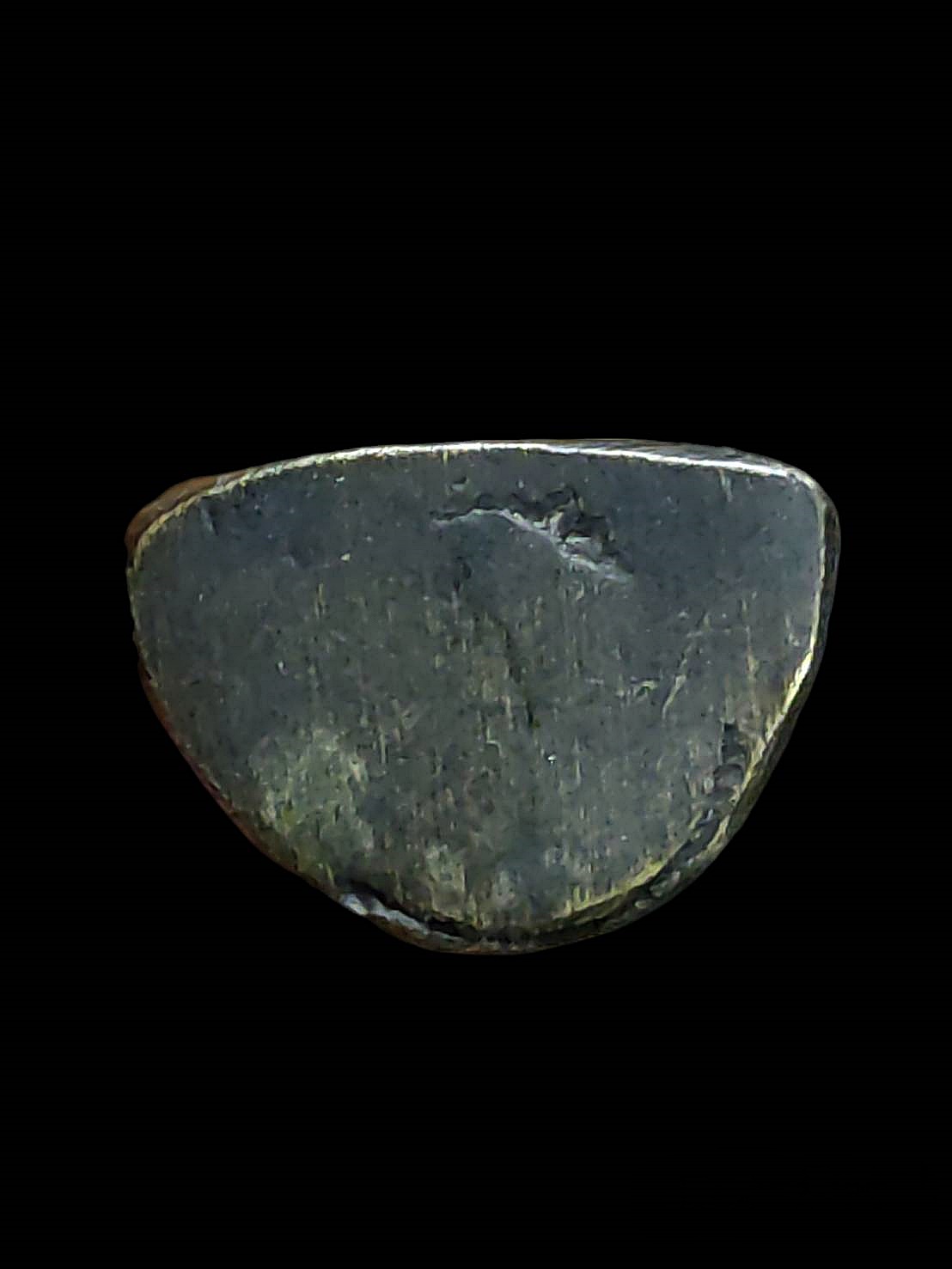 รูปหล่อโบราณหลวงปู่เสาร์ รุ่นเสาร์5 เนื้อทองผสม วัดกุดเวียน จ.นครราชสีมา