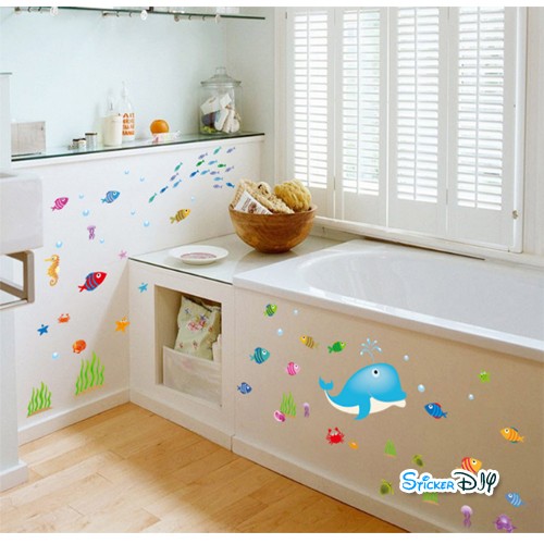 Transparent wall sticker สติ๊กเกอร์ติดผนัง Whales friends (กว้างfree.xสูงfree.)