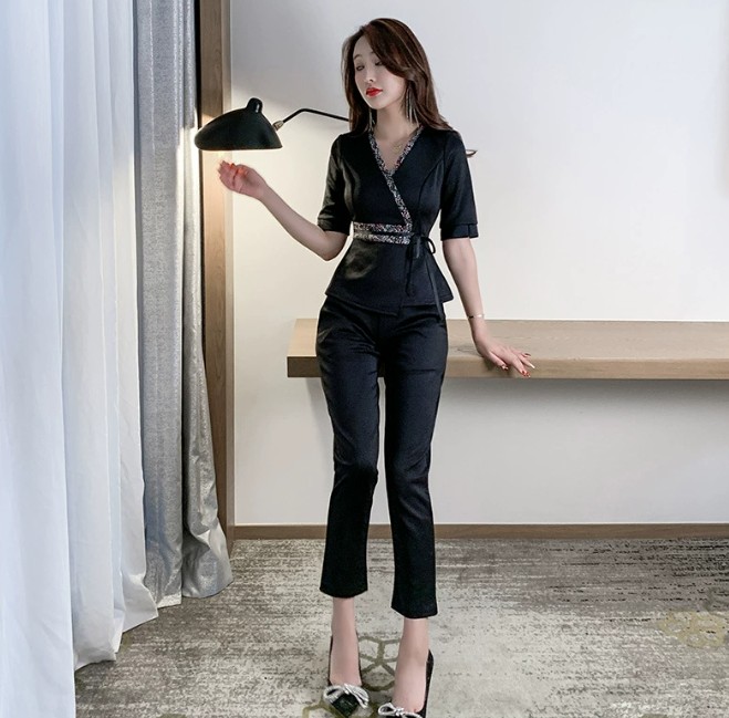 ชุดนวดสปา ชุดพนักงานซาวน่า ชุดพนักงานเสริมสวย ชุดคลินิกความงาม