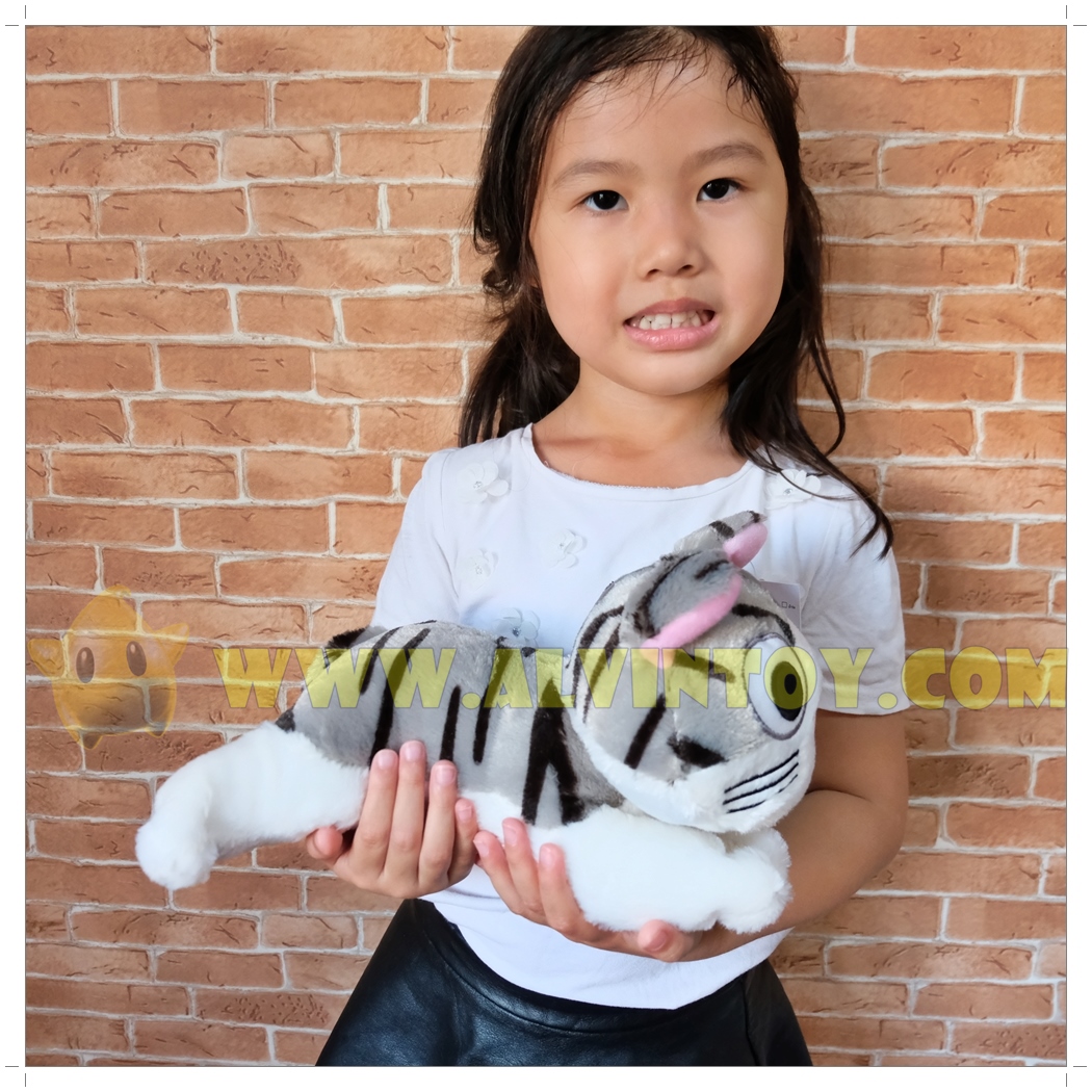 ตุ๊กตาแมวจี้จัง ขนาด 25 ซม.