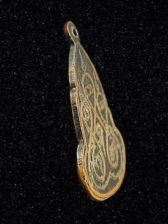 เหรียญอรหัง หลังยันต์ห้า หลวงปู่เฮี้ยง วัดป่าอรัญญิกาวาส ชลบุรี ปี2495