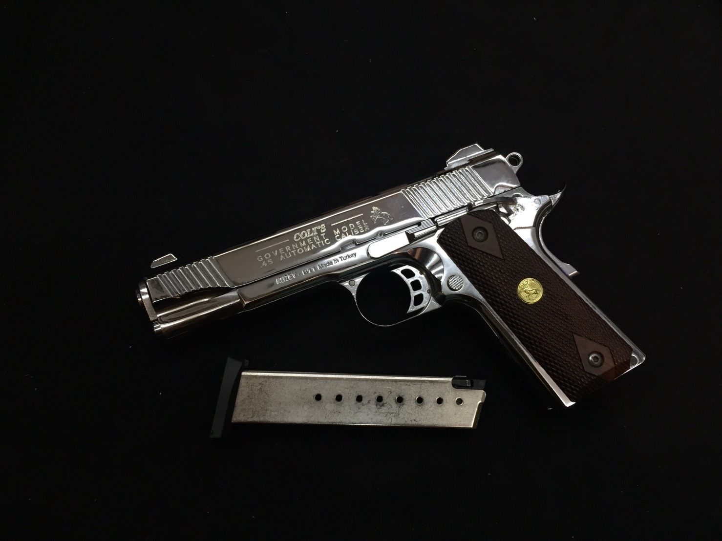 COLT 100 YEAR SV ( YB19-1298 )