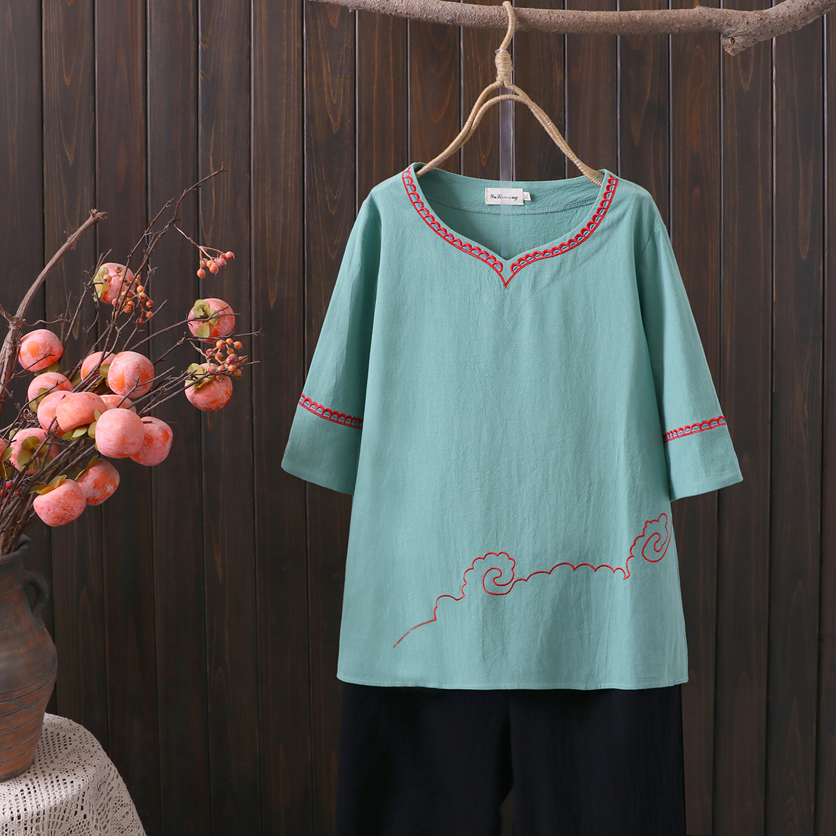 P33611 เสื้อแฟชั่น ผ้าฝ้ายเนื้อดีทรงปล่อย แต่งงานปัก 2 สี เขียว เหลือง