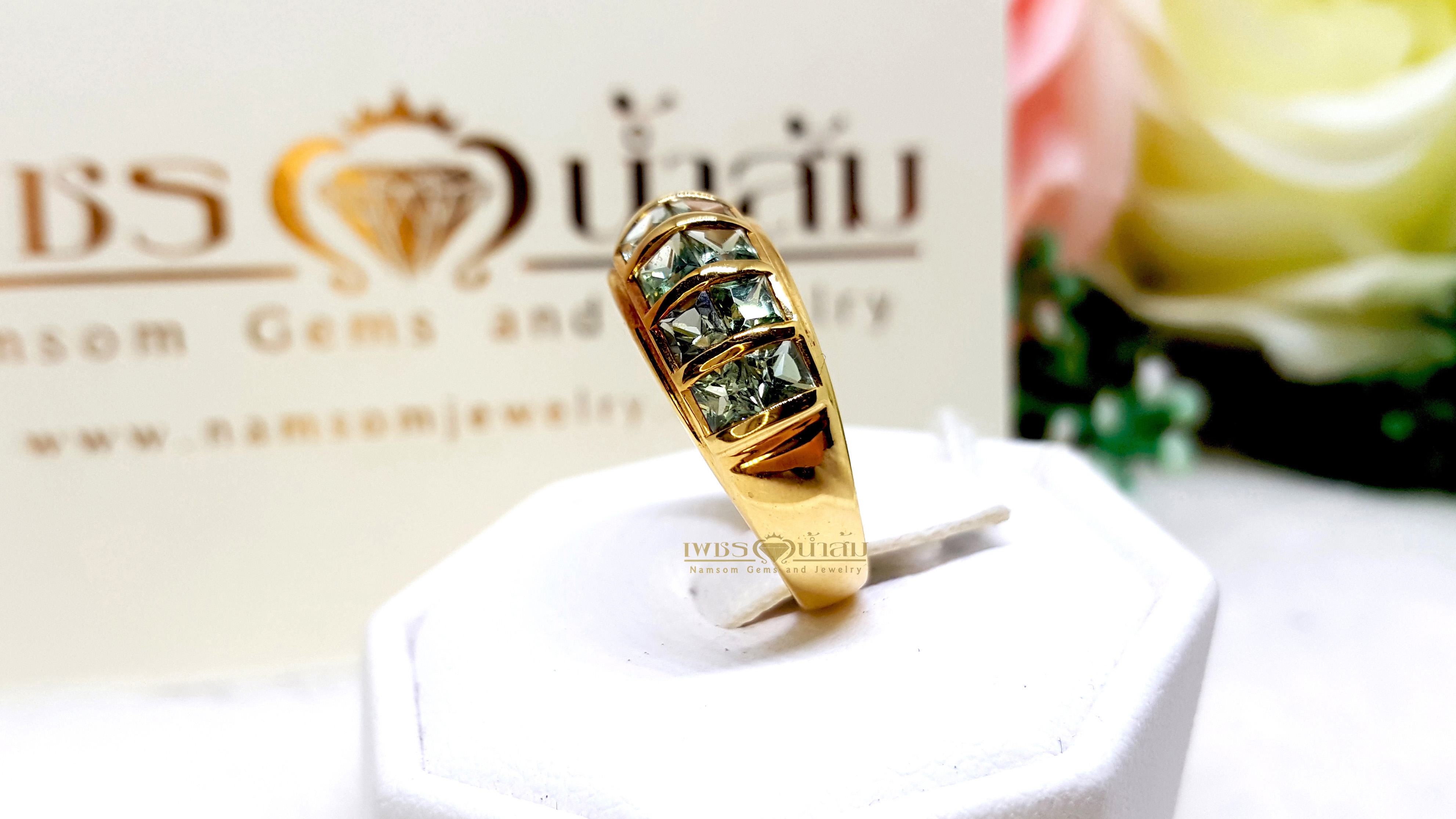 แหวน Blue Sapphire แถววงใหญ่