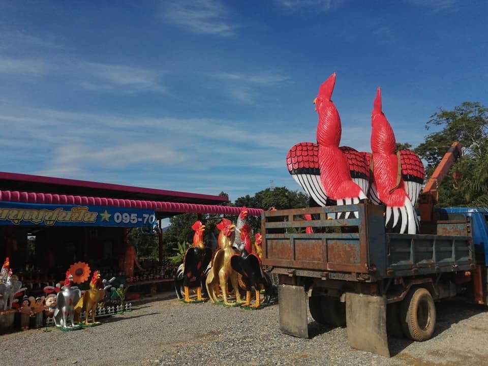 ไก่ปูนปั้นถวายแก้บน-ขอพรตาไข่วัดเจดีย์ ขนาด3.5 เมตร