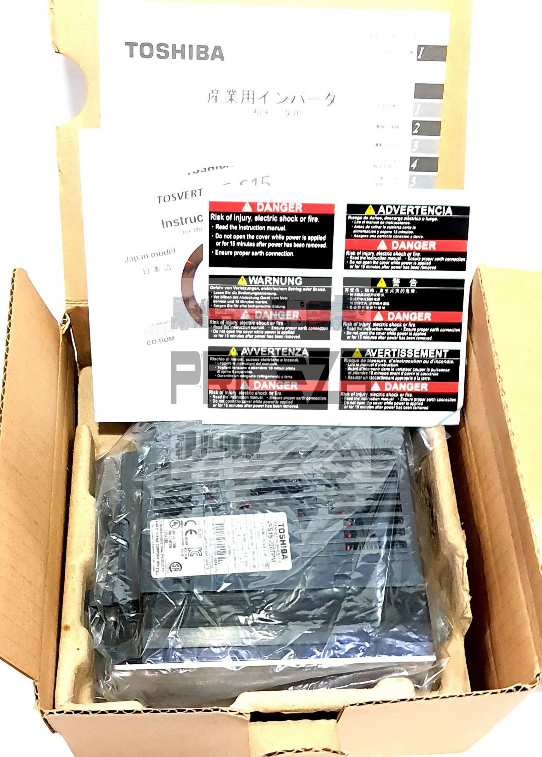 Toshiba VFS15-2007PM Transistor Inverter Variable Speed Drive Tosvert 1HP 0.75KW Input 3PH 200-240VAC Output 3PH 200-240VAC 0.1-500Hz โตชิบา อินเวอร์เตอร์ เครื่องควบคุมความเร็วรอบมอเตอร์ 1 แรงม้า