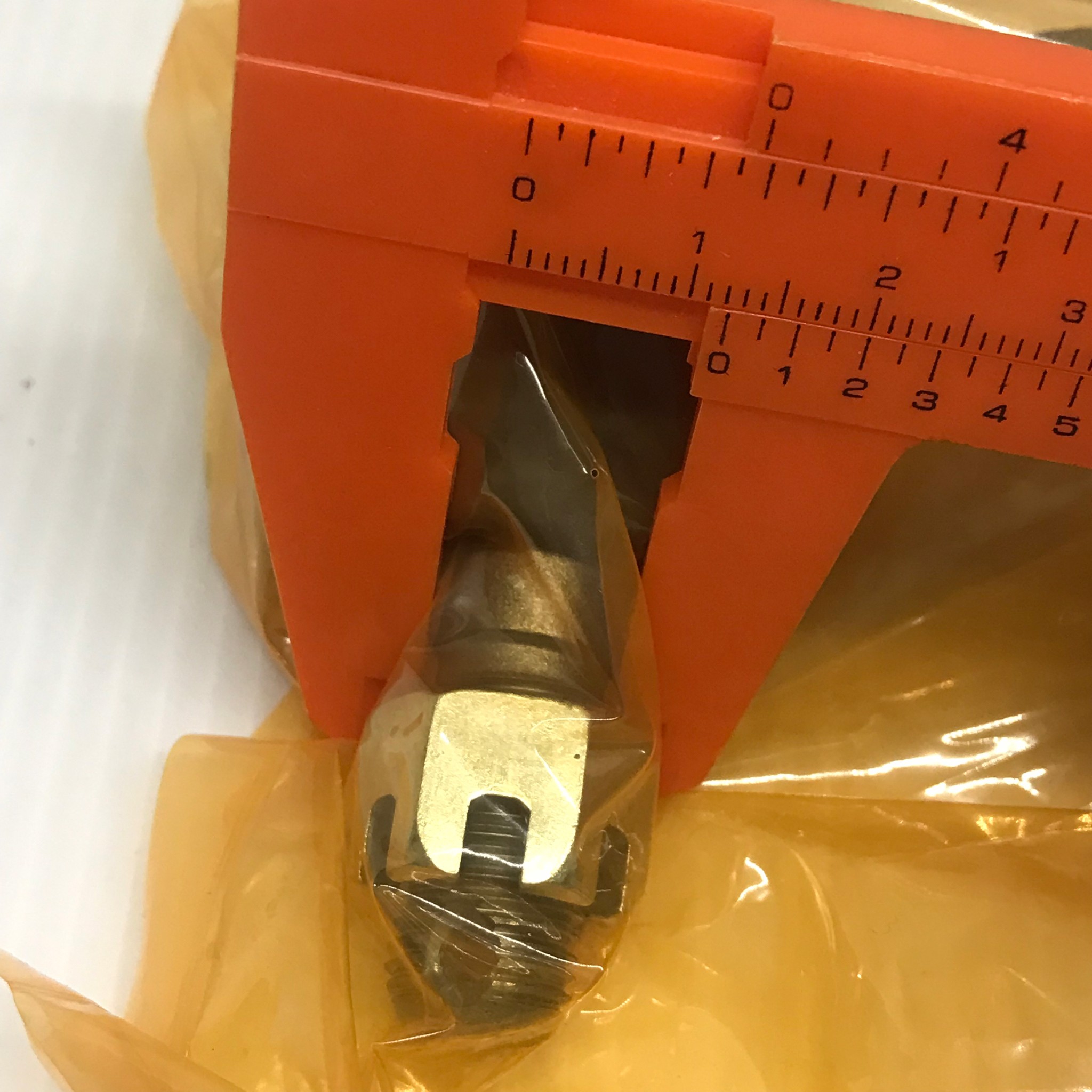 ลูกหมากคันชักสั้น TOYOTA ALTIS 01-07 / LIMO โตโยต้า อัลติส ลีโม่ / เบอร์ SE-3641R / SE-3641-L / ยี่ห้อ 555 / Three Five (TIE ROD END) 1 คู่ (JAPAN)