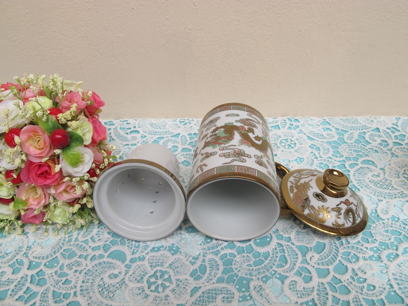 ถ้วยกรองชา แพ็คถุงทอง ผูกโบว์สีทอง พร้อมป้ายชื่อ