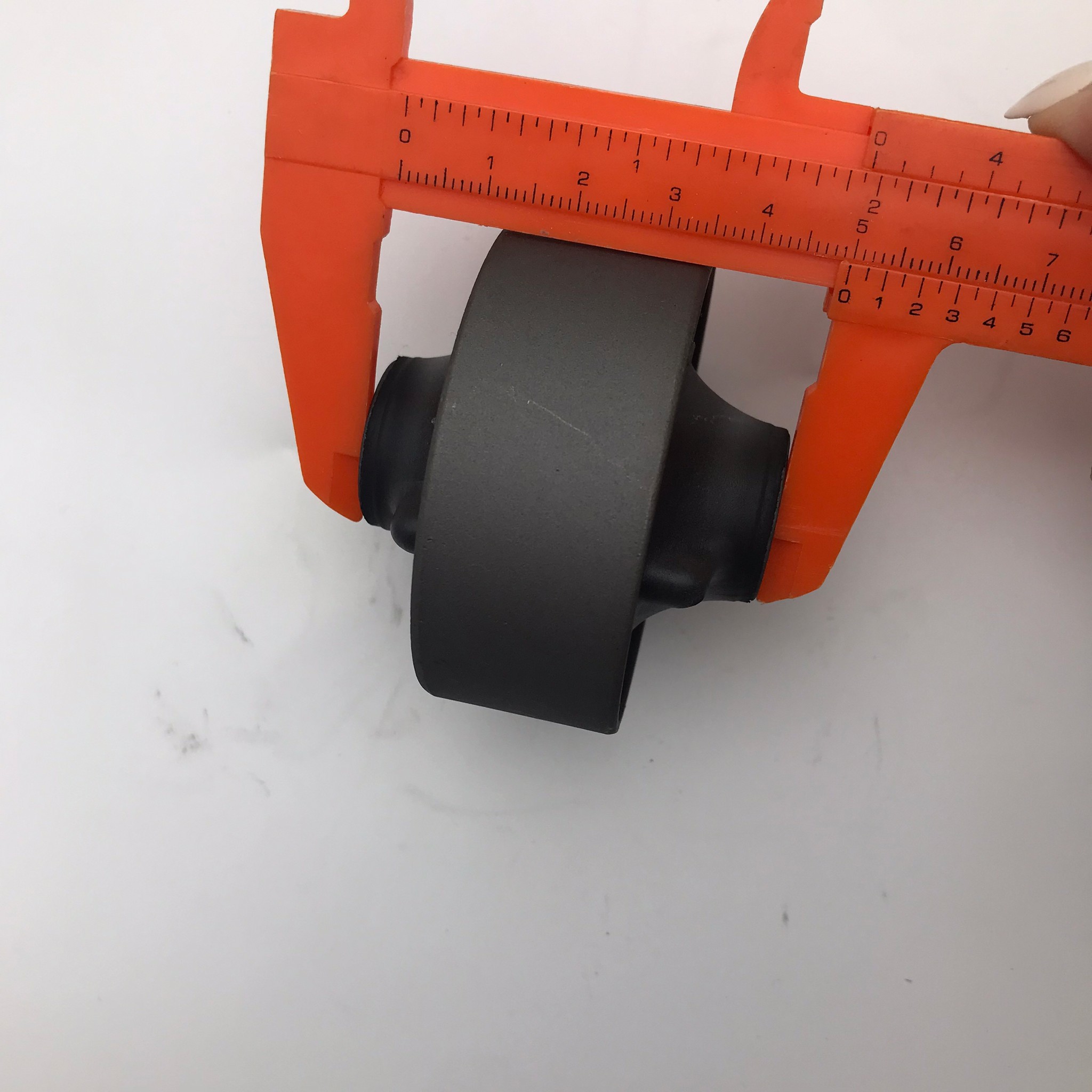 (1ตัว) บู๊ชปีกนก TOYOTA ตัวล่าง ตัวใหญ่ SXV20 ตัว ล่าง โตโยต้า / LOWER / BIG ARM BUSHING ยี่ห้อ RBI / เบอร์ 48655-06030 / T24C03