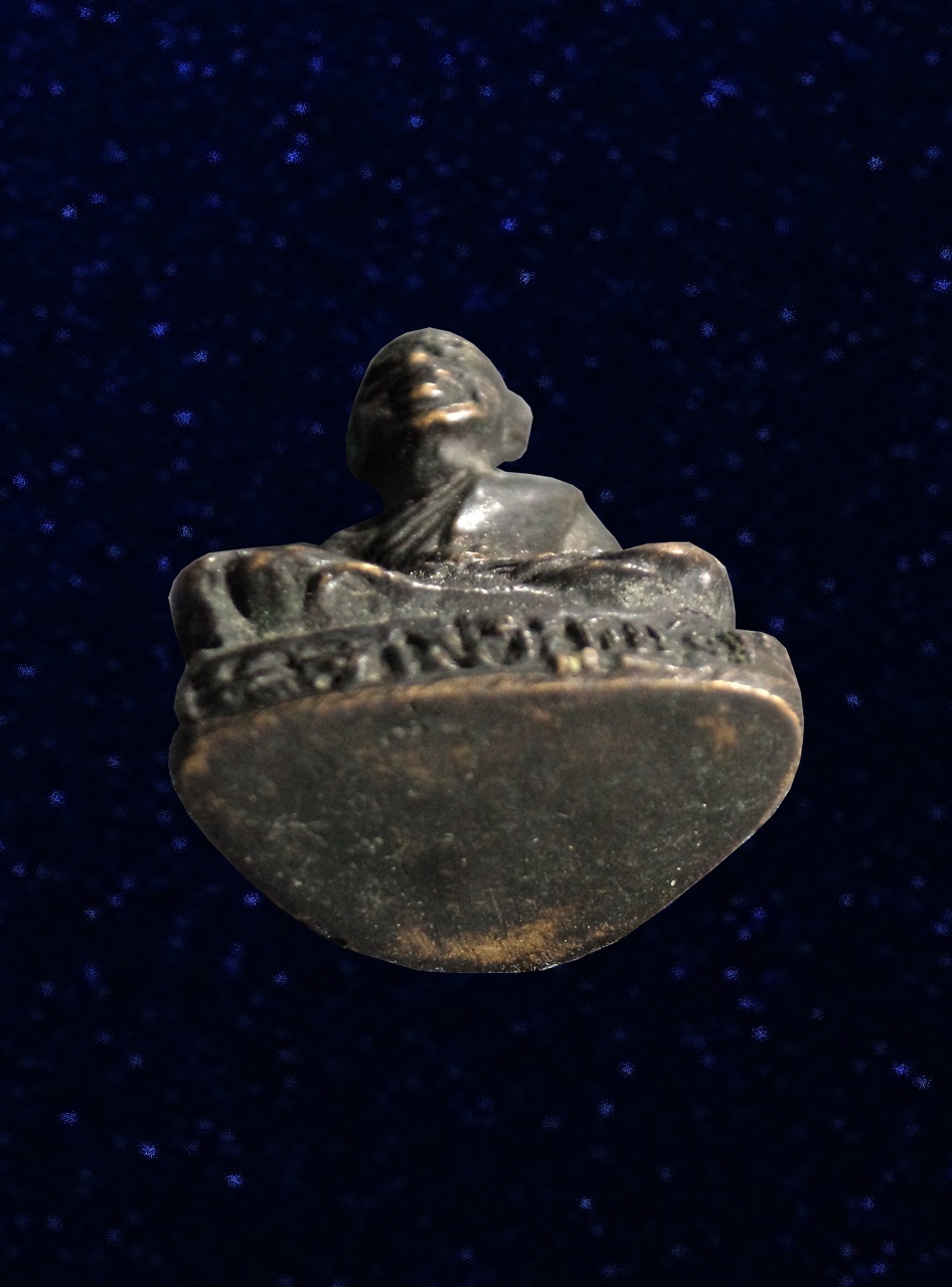 รูปหล่อ หลวงพ่อบุญ วัดโคกโคเฒ่า จ.สุพรรณบุรี