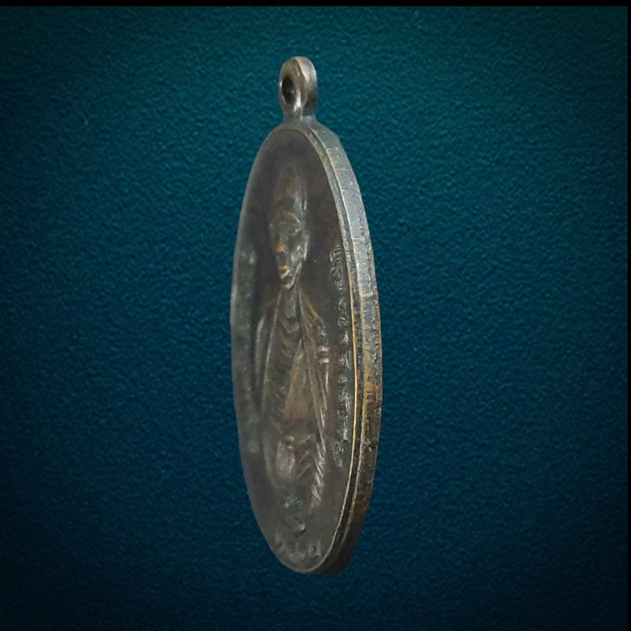 เหรียญย้อนยุคครูบาศรีวิชัย วัดสวนดอก จ.เชียงใหม่ เนื้อทองแดง ปี2518