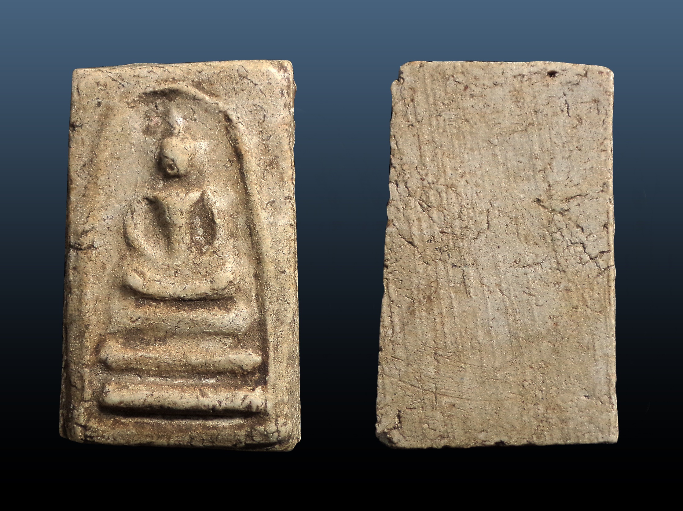 พระสมเด็จ พิมพ์อกครุฑ