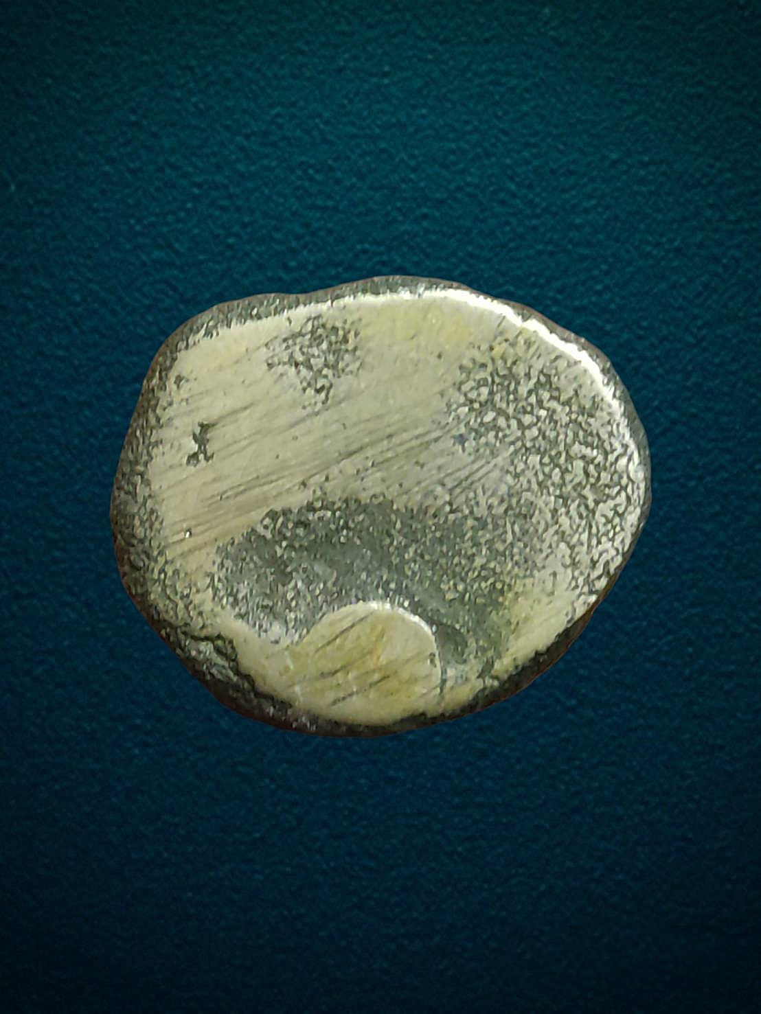 รูปหล่อโบราณห่มคลุม หลวงปู่หมุน วัดเขาแดงออก พัทลุง